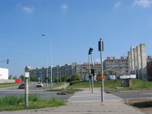 Lertsan läheisyydessä oleva lähiöalue, Kontula potenssiin kaks. 