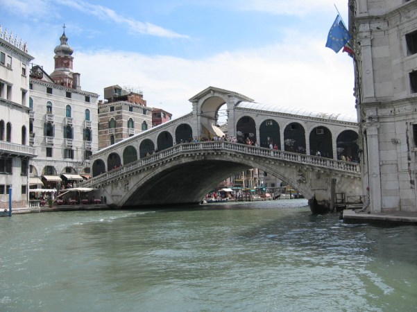 Rialton silta Canal Grande ylitse