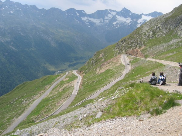 Jaufenin ja Timmelsjochin maastoista