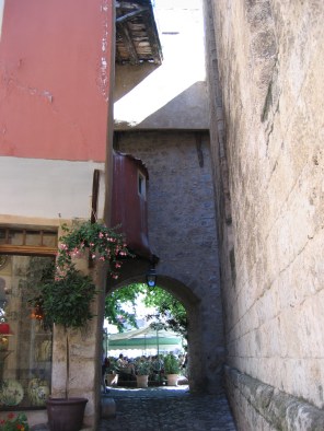 Castellanen kujilta kuvattua