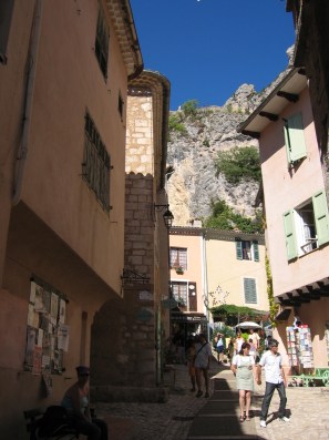 Castellanen kujilta kuvattua