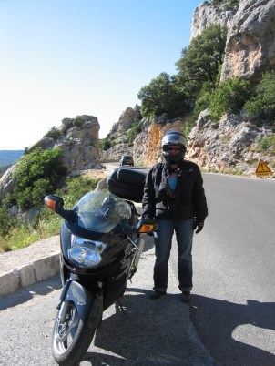 Hieman kevyemmissä ajokamoissa liikenteessä