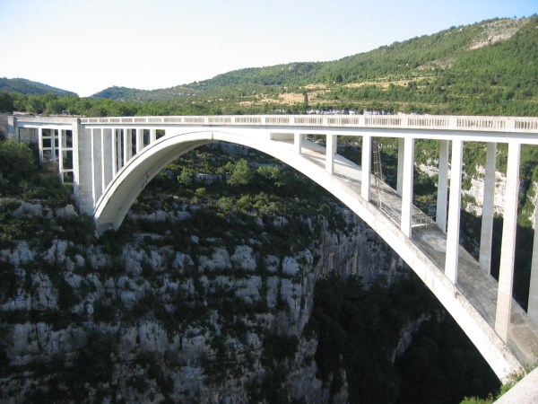Bridge de Chauliére over the river Artuby in Gorges du Verdon