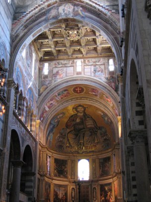 Duomo di Pisa sisältä