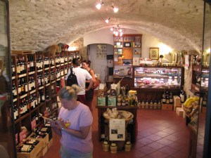 Viinikaupassa Raddassa