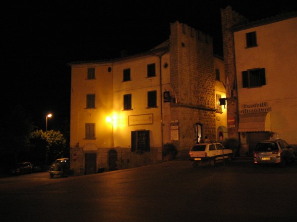 Radda by night