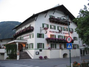 Gasthof Post, illan ruokapaikka Prutzissa Itävallassa