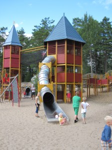 Kolmårdenin leikkipaikka-alueelta