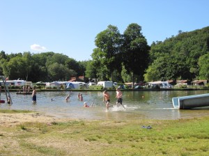 Randboldal Camping. Mutalammikko...