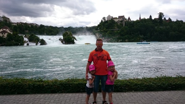 Euroopan suurin vesiputous - Schaffhausen / Rhine Falls