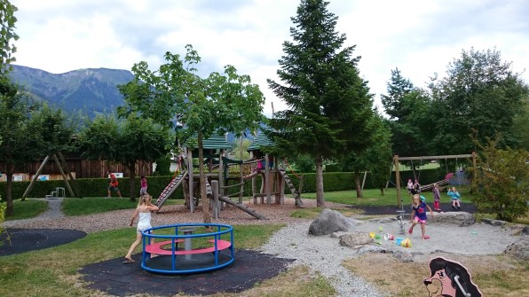 Aaregg Familiencampingplatz - leikkipaikka