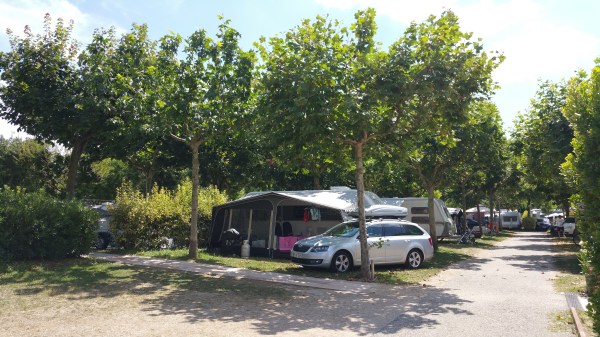 Piani di Clodia - jees paikka tosin mikrosijainti olisi voinut olla pykälän kauempana tuosta jalankulkuväylästä.