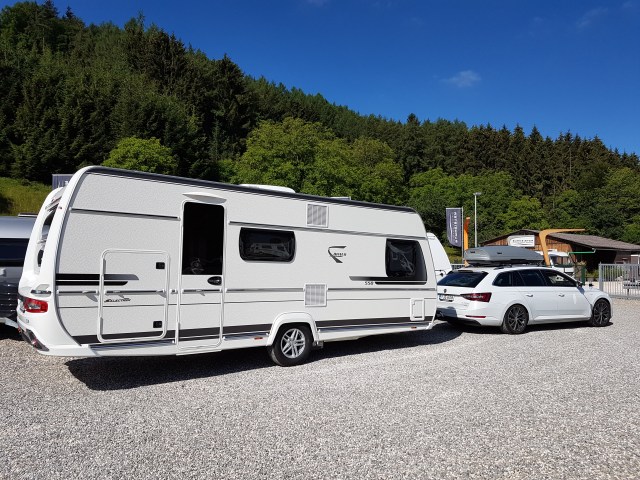 Fendt luovutettu ja valmiina matkaan