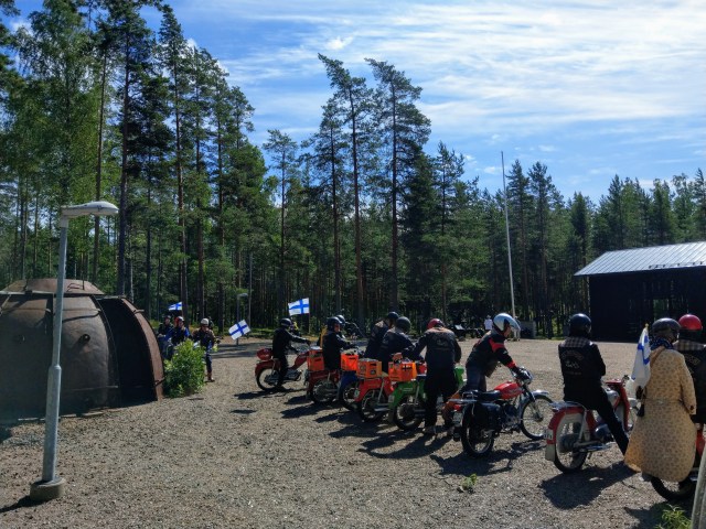 Pappatunturit ajelemassa