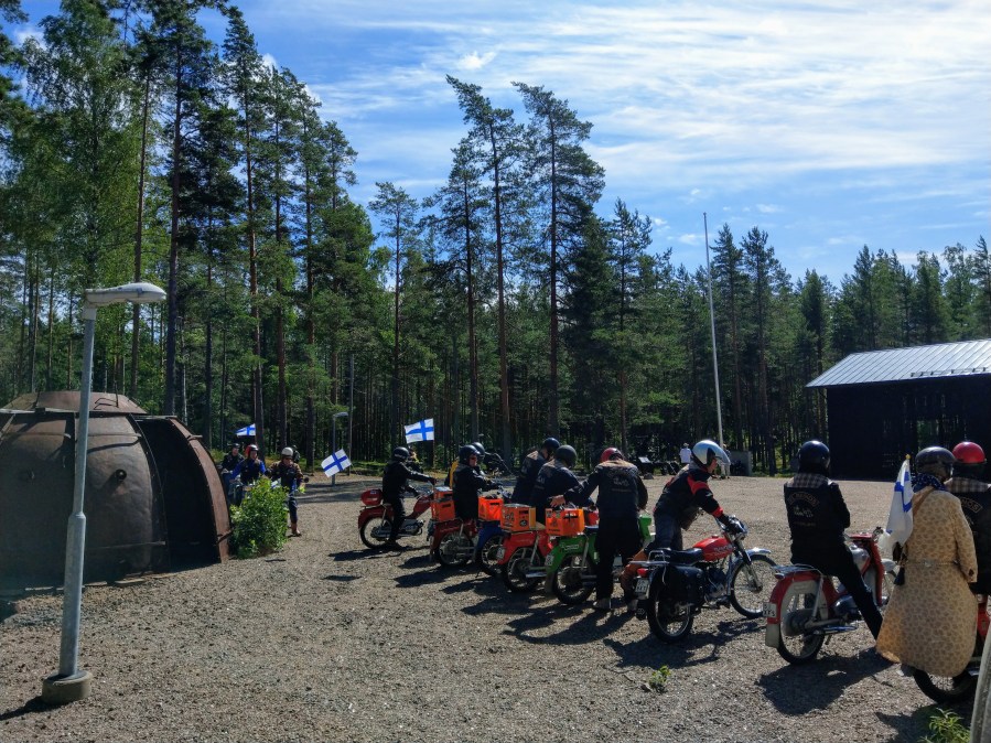 Pappatunturit ajelemassa