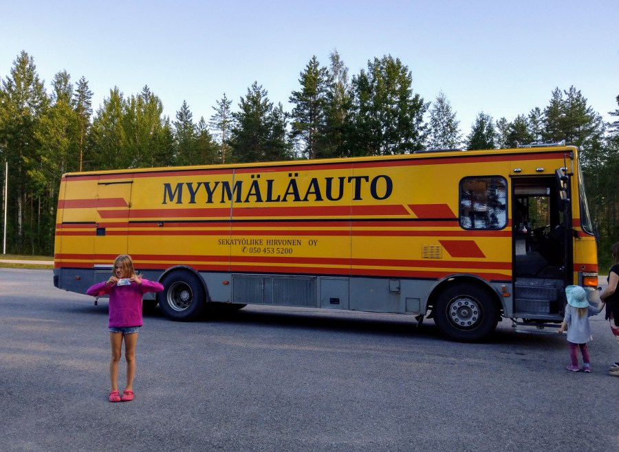 Myymäläauto - katoavaa kansan perinnettä